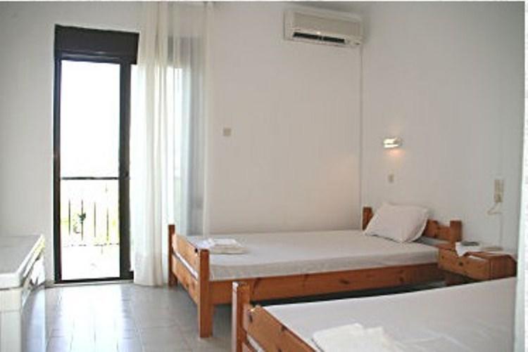 Thanasis Matsas Rooms Kamariotissa Habitación foto